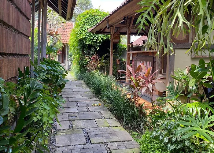Tuwi Hotel 3*