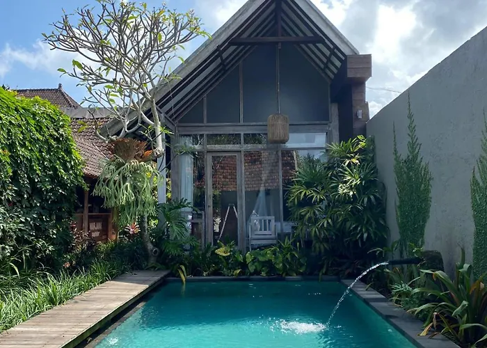 Tuwi Hotel
